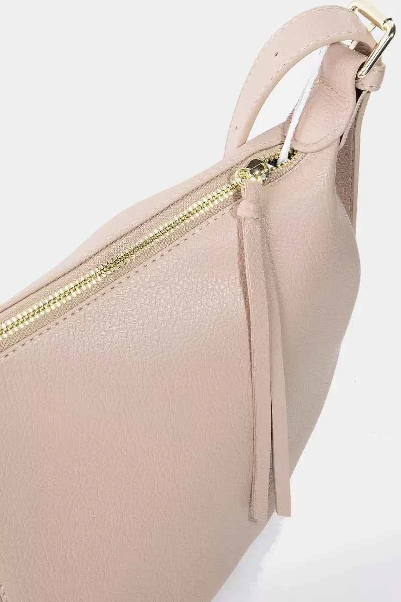 Halbkreisförmige Schultertasche aus Leder von Fame