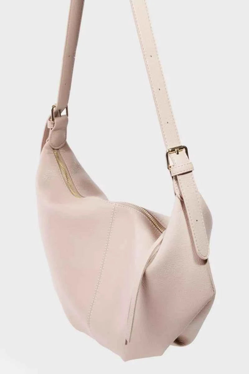 Halbkreisförmige Schultertasche aus Leder von Fame