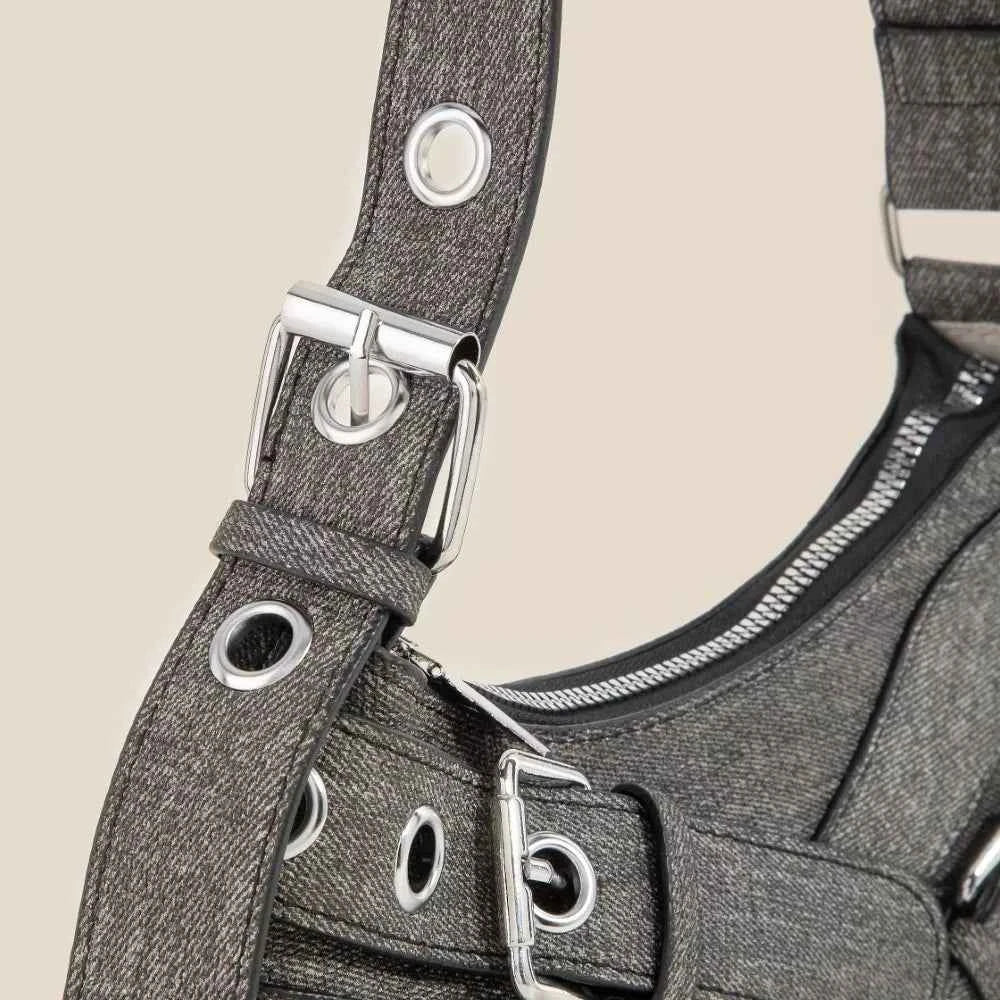Fame Denim Belt Accent Schultertasche