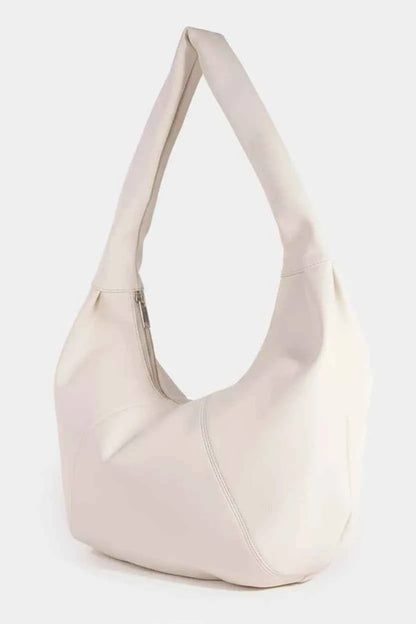 Schultertasche aus Leder mit Fayence-Panel-Naht und Halbmond-Effekt